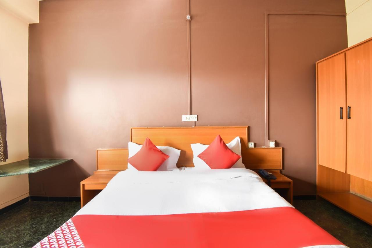 Oyo 63264 Hotel Shamiana Pandharpur Eksteriør bilde